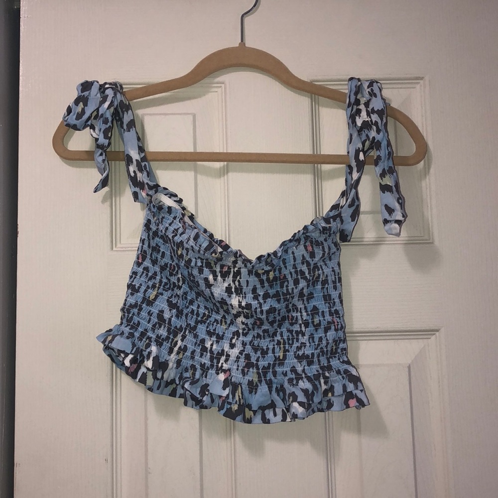 Adorable crop top worn once